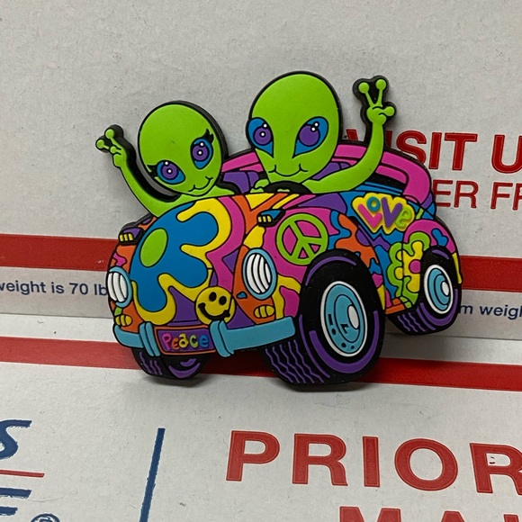 Lisa Frank Crocs Jibbitz Charm - Picture 3 of 3